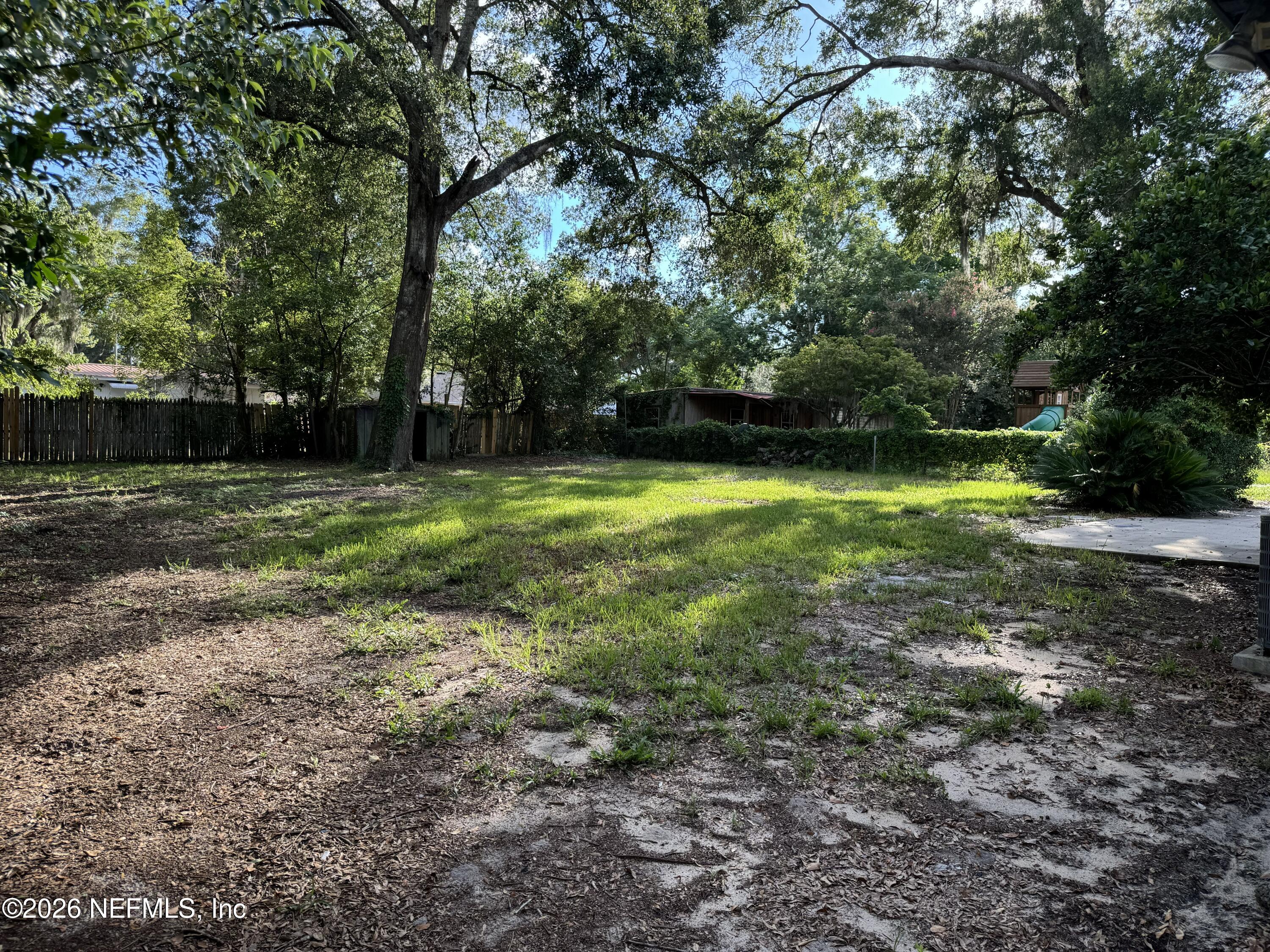 475 Nightingale Street Keystone Heights, FL 32656 - Photo 4 of 26 03) Fenced Backyard