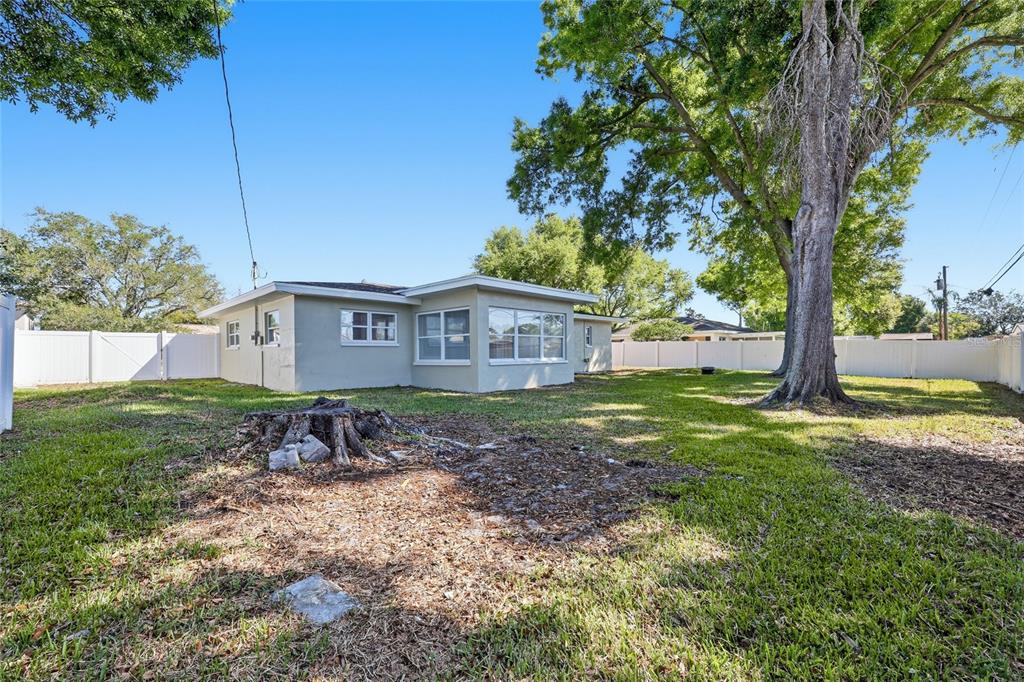 1817 Hunt Lane Clearwater, FL 33764 - Photo 30 of 40
