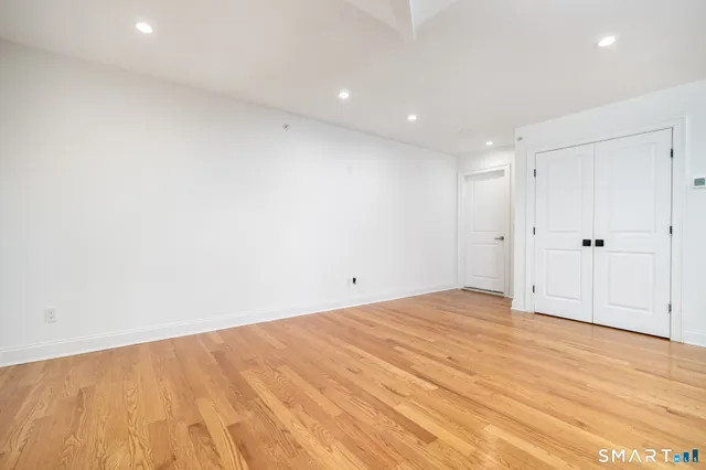 $3,000 | 27 5th Street, Stamford, CT 06905