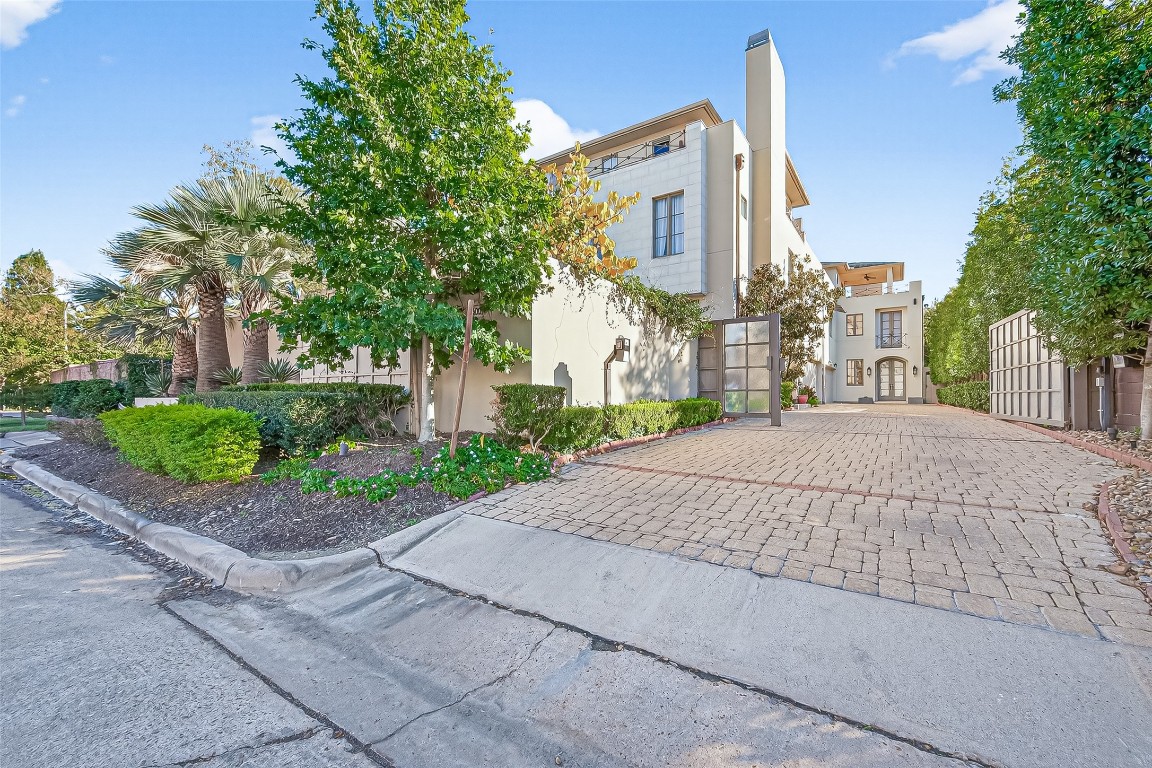 6005 Inwood Drive, Unit A Houston, TX 77057 - Photo 7 of 35