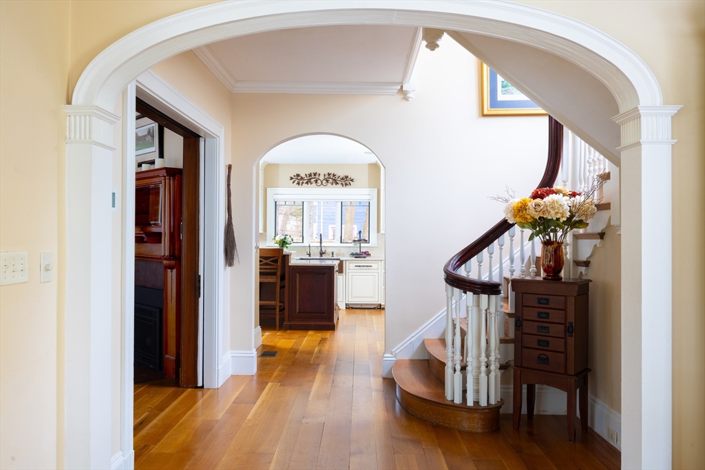 120 Dickerman Road Newton, MA 02461 - Photo 3 of 18