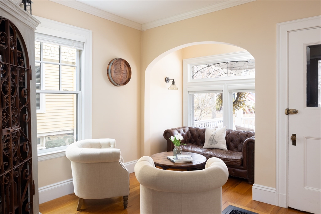 120 Dickerman Road Newton, MA 02461 - Photo 4 of 18