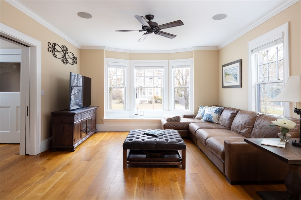 120 Dickerman Road Newton, MA 02461 - Photo 5 of 18