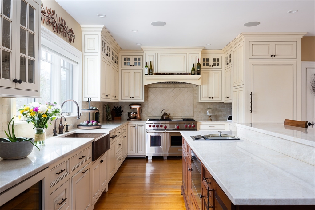 120 Dickerman Road Newton, MA 02461 - Photo 8 of 18