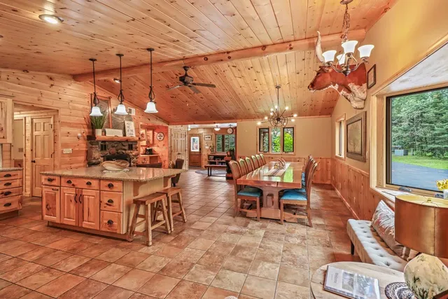 $2,000,000 | 11392 N Pine, Tripoli, WI 54564