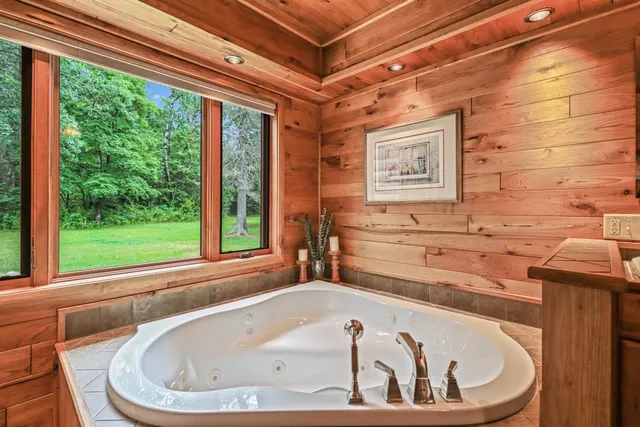 $2,000,000 | 11392 N Pine, Tripoli, WI 54564