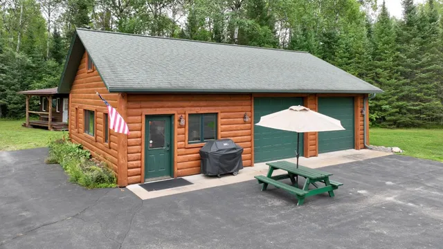 $2,000,000 | 11392 N Pine, Tripoli, WI 54564