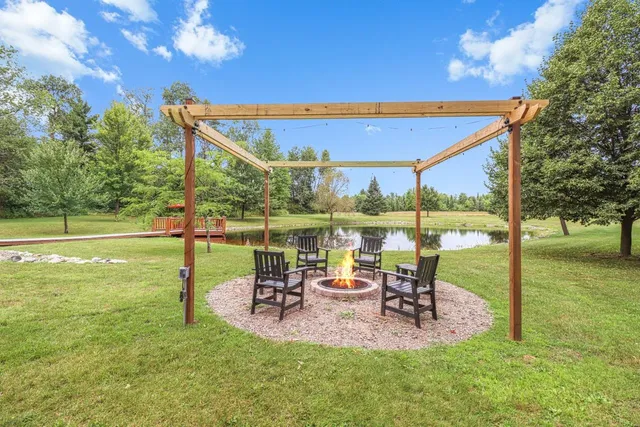 $2,000,000 | 11392 N Pine, Tripoli, WI 54564