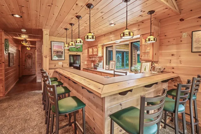 $2,000,000 | 11392 N Pine, Tripoli, WI 54564