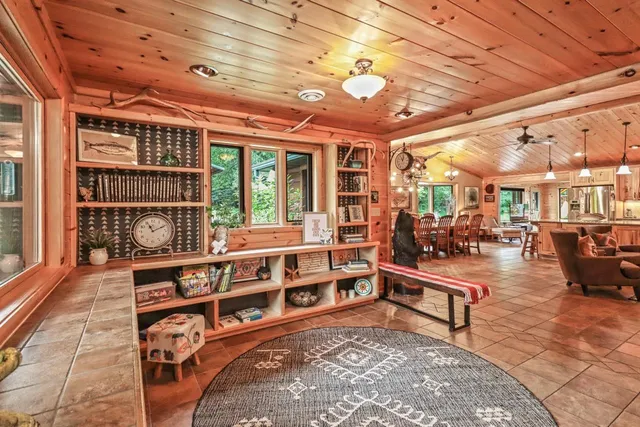 $2,000,000 | 11392 N Pine, Tripoli, WI 54564