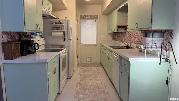 $200,000 | 300 South Glenview Drive, Carbondale, IL 62901