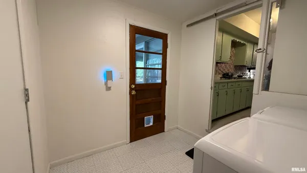 $200,000 | 300 South Glenview Drive, Carbondale, IL 62901