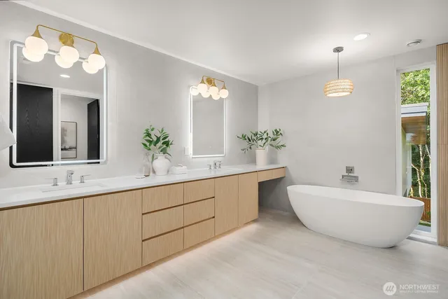 $2,650,000 | 3983 162nd Place Southeast, Bellevue, WA 98006