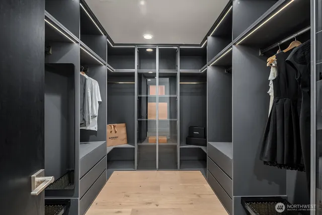 $2,650,000 | 3983 162nd Place Southeast, Bellevue, WA 98006