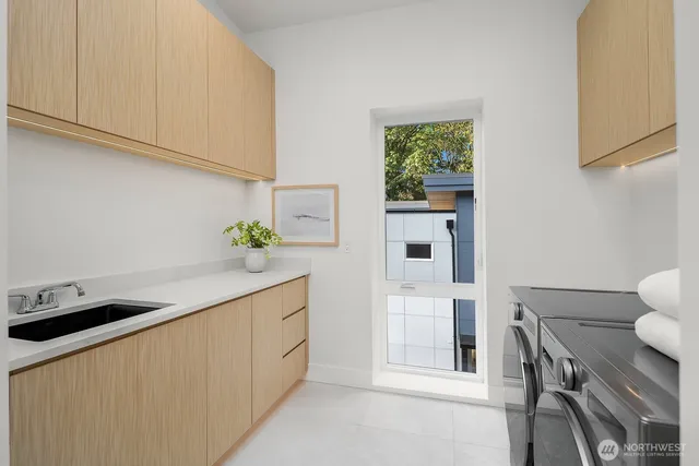 $2,650,000 | 3983 162nd Place Southeast, Bellevue, WA 98006