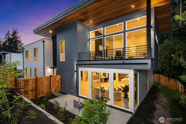 $2,650,000 | 3983 162nd Place Southeast, Bellevue, WA 98006