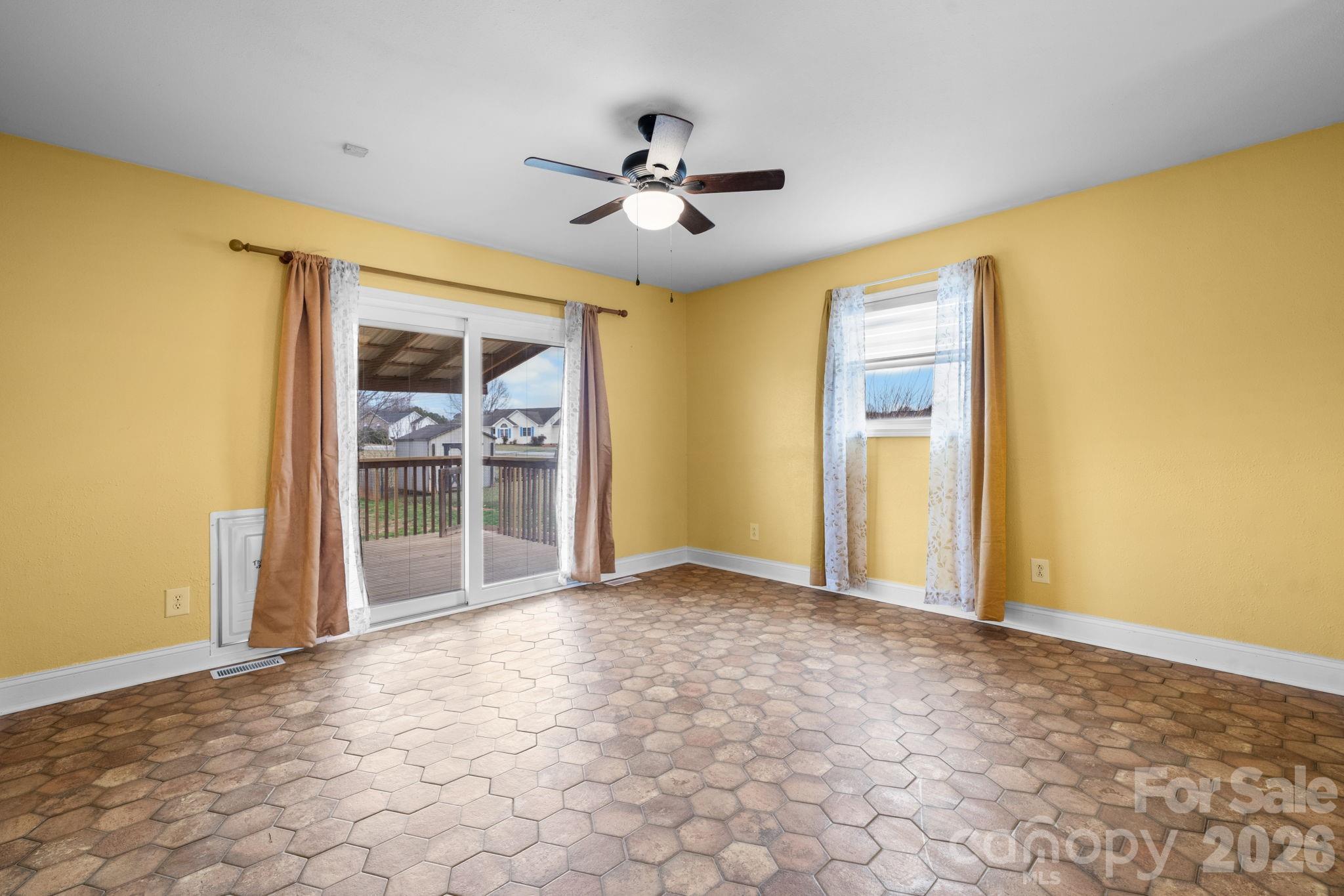 4820 Wordsworth Circle Conover, NC 28613 - Photo 13 of 38