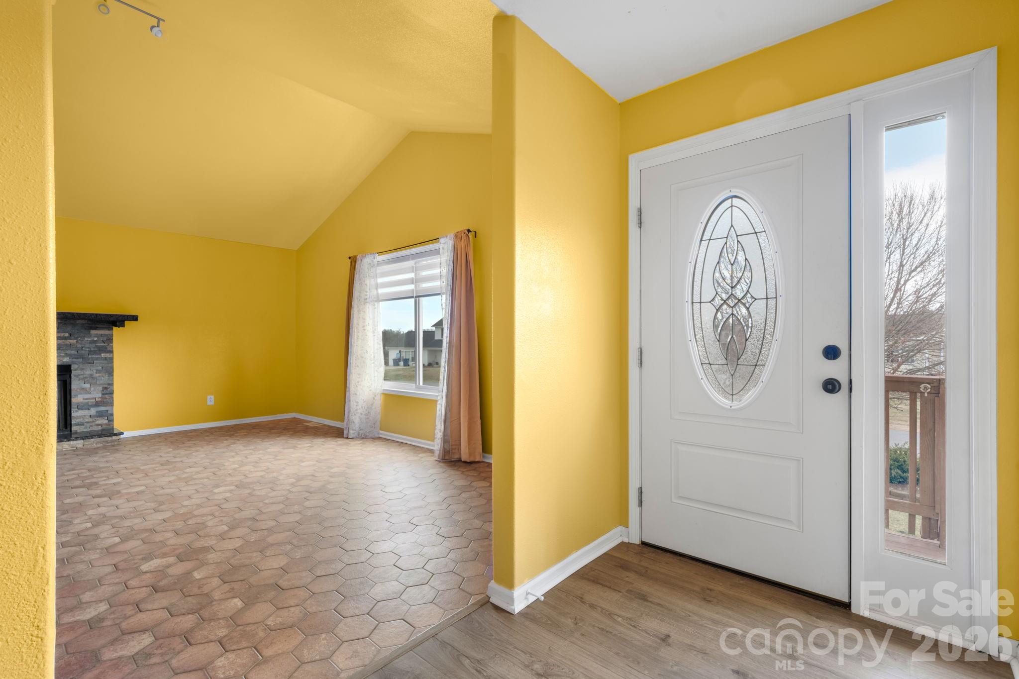 4820 Wordsworth Circle Conover, NC 28613 - Photo 5 of 38