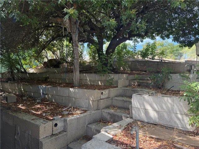 $330,000 | 540 Iroquois Road, Perris, CA 92570