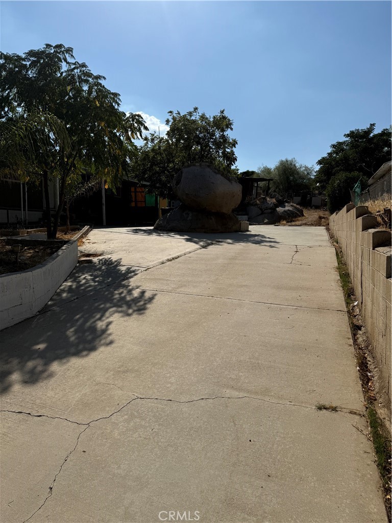 540 Iroquois Road Perris, CA 92570 - Photo 2 of 13