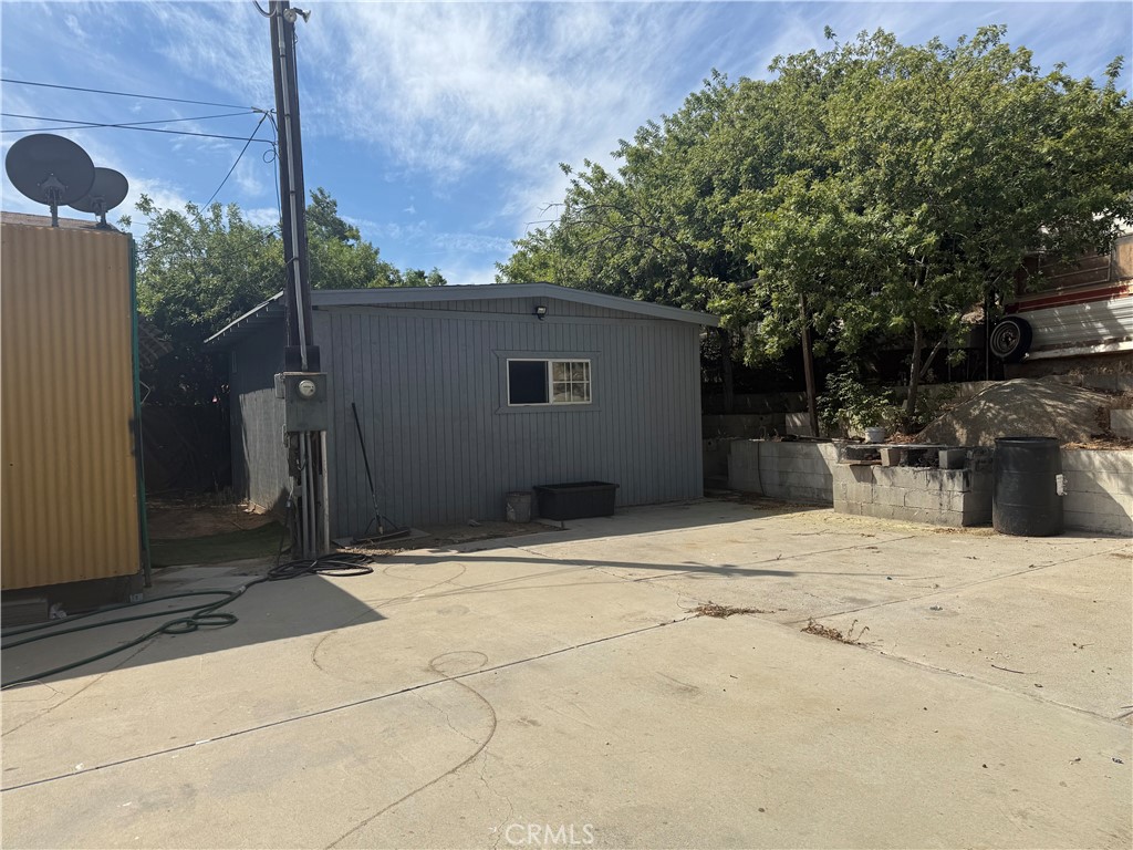 540 Iroquois Road Perris, CA 92570 - Photo 4 of 13