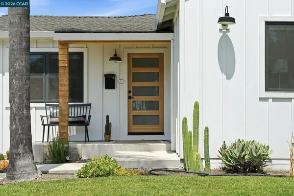 $698,000 | 2363 Hemlock Avenue, Concord, CA 94520