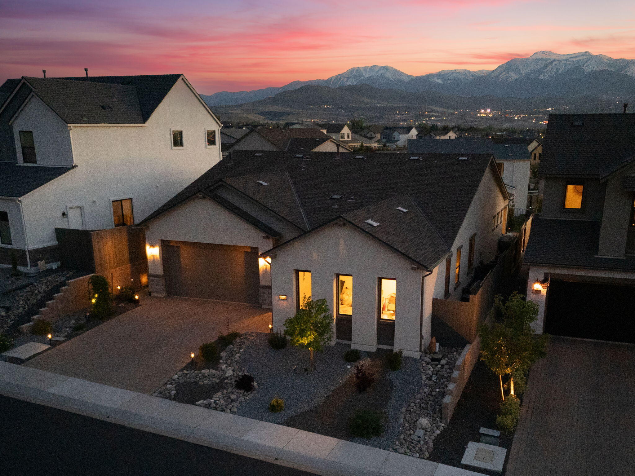 15025 Iron River Drive Reno, NV 89521 - Photo 28 of 28 18-web-or-mls-15025 Iron River twilight