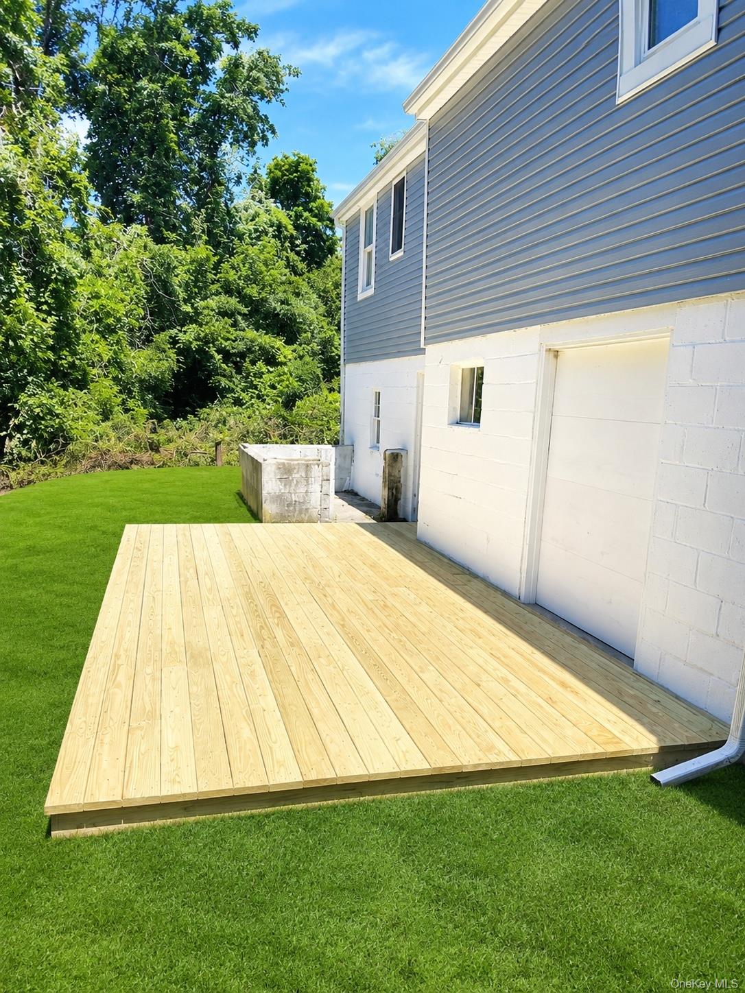 147 Freya Road Rocky Point, NY 11778 - Photo 12 of 13