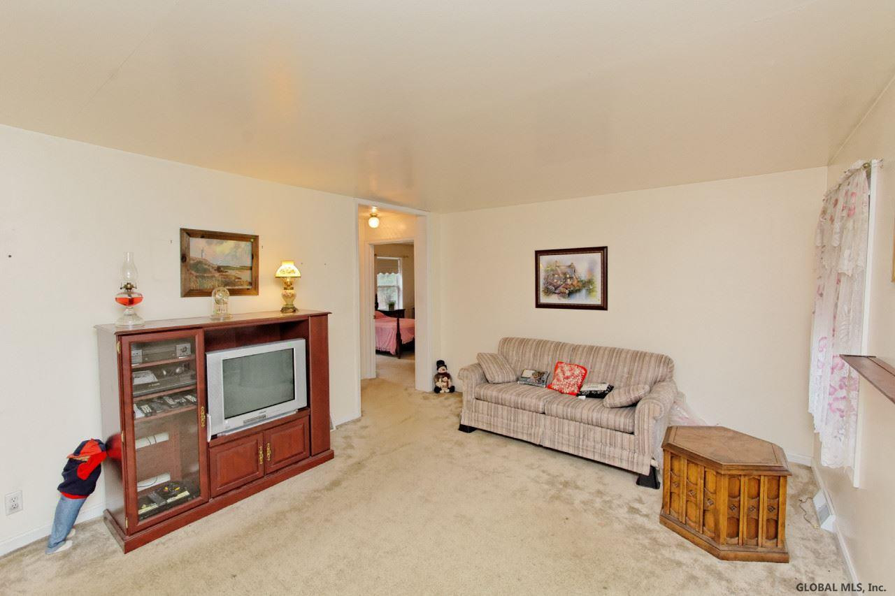 11 Echo Drive Rotterdam, NY 12306 - Photo 13 of 23 Photo 13