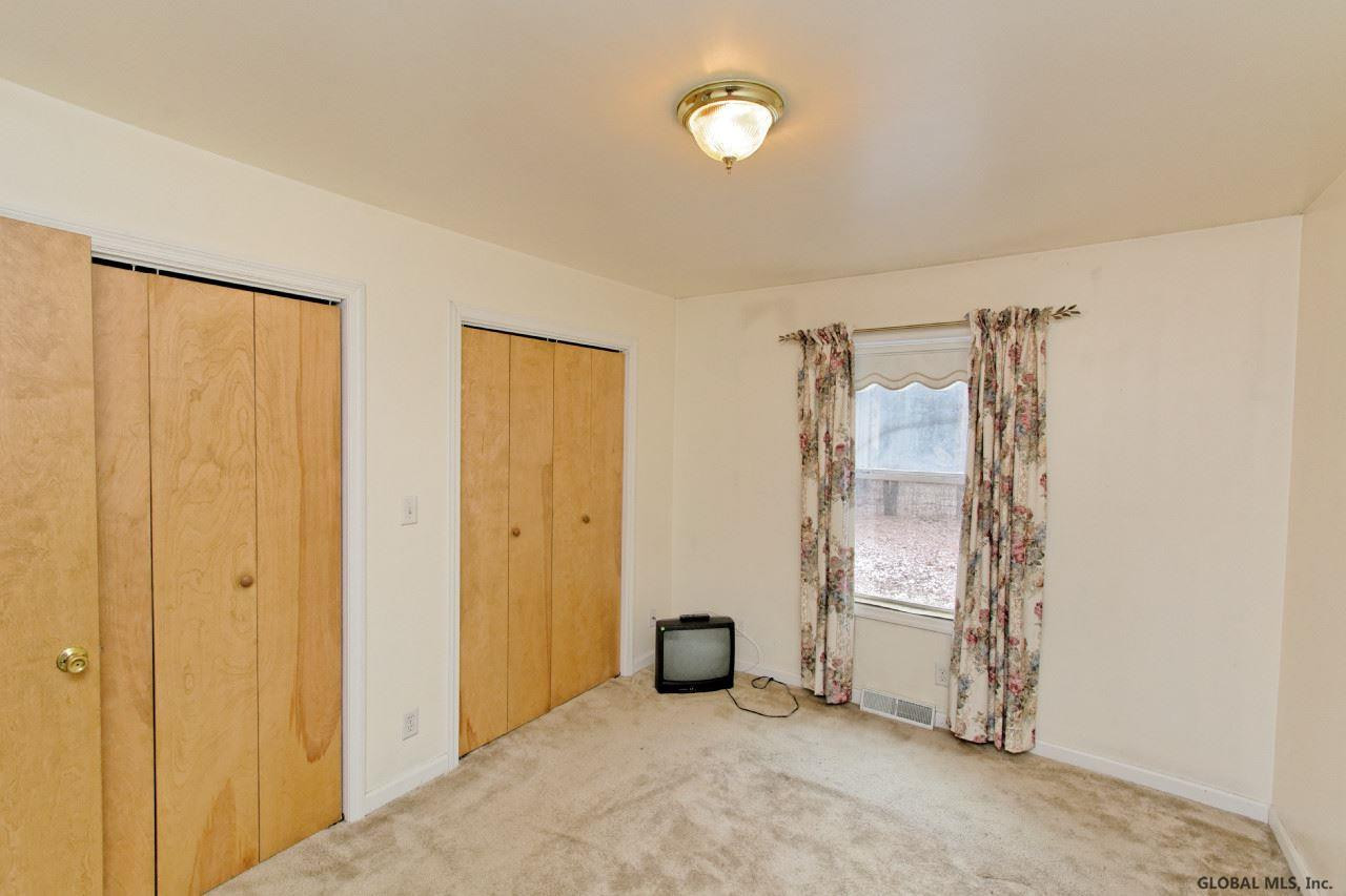 11 Echo Drive Rotterdam, NY 12306 - Photo 17 of 23 Photo 17