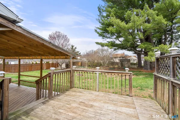 $289,900 | 215 Monroe Street, East Hartford, CT 06118