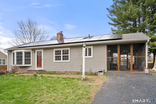 $289,900 | 215 Monroe Street, East Hartford, CT 06118