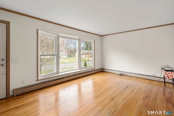 $289,900 | 215 Monroe Street, East Hartford, CT 06118