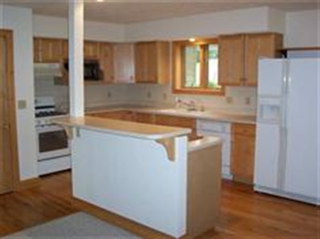 1928 Quail Hollow Road Pekin, IL 61554 - Photo 3 of 9 Gallery Image 3