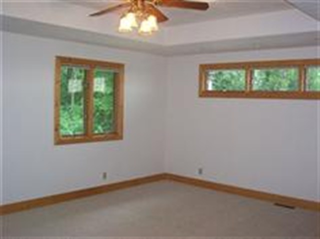 1928 Quail Hollow Road Pekin, IL 61554 - Photo 7 of 9 Gallery Image 7