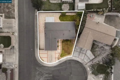 $800,000 | 3916-3916 St Michael Court, Concord, CA 94519