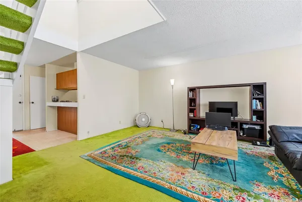 $587,000 | 95-325 Kahikinui Court, Unit 223, Mililani, HI 96789