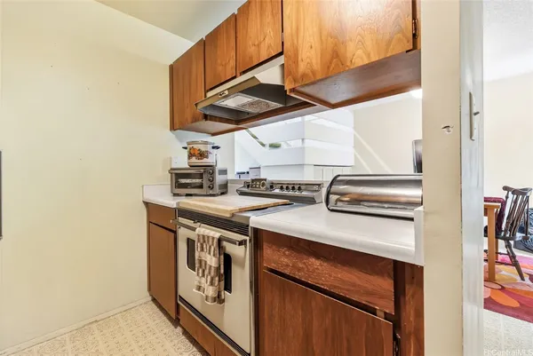 $587,000 | 95-325 Kahikinui Court, Unit 223, Mililani, HI 96789