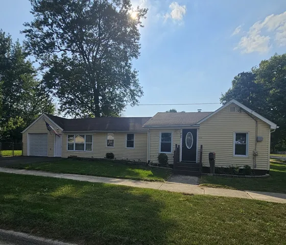 $239,900 | 900 Charles Street, Aurora, IL 60506