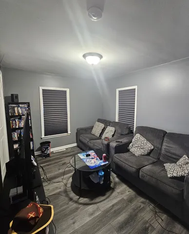 $239,900 | 900 Charles Street, Aurora, IL 60506