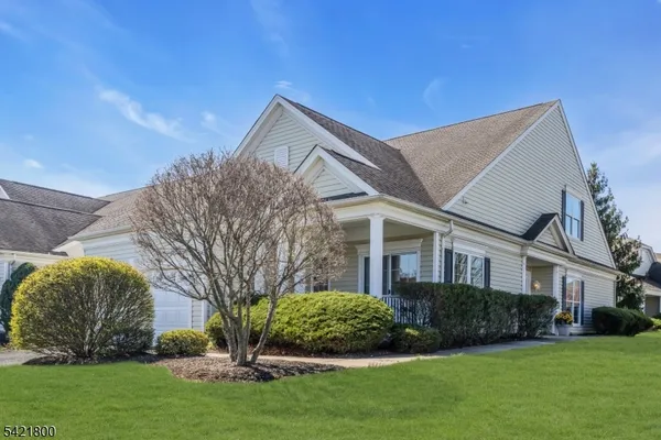 $685,000 | 180 Stone Manor Drive, Somerset, NJ 08873