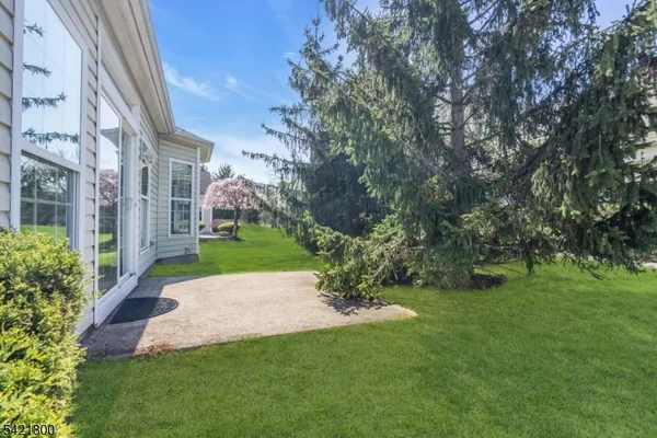 $685,000 | 180 Stone Manor Drive, Somerset, NJ 08873