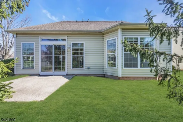 $685,000 | 180 Stone Manor Drive, Somerset, NJ 08873