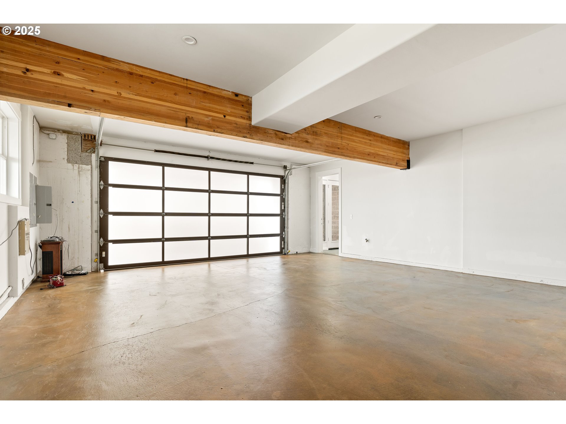 290 Southwest Moonridge Place Portland, OR 97225 - Photo 34 of 46 a view of a indoor garage