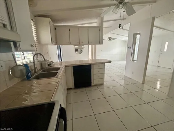 $1,850 | 130 Grassy Key Lane, Unit 37, Naples, FL 34114