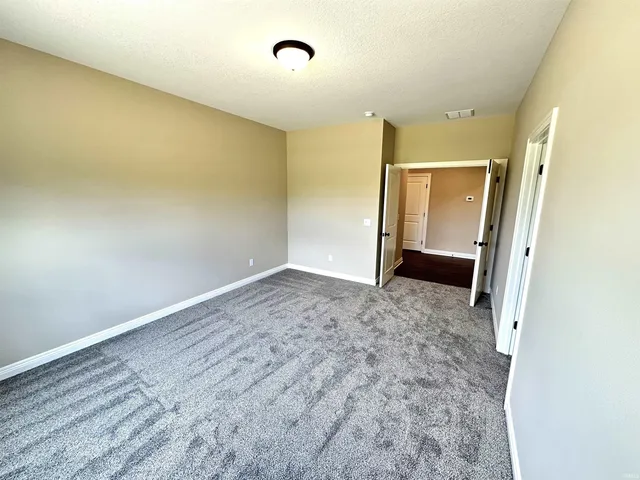 $394,900 | 1480 Monte Carlo Drive, Huntertown, IN 46748