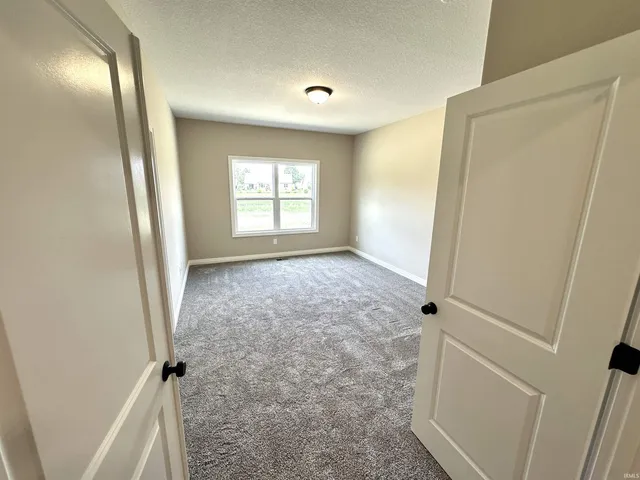 $394,900 | 1480 Monte Carlo Drive, Huntertown, IN 46748