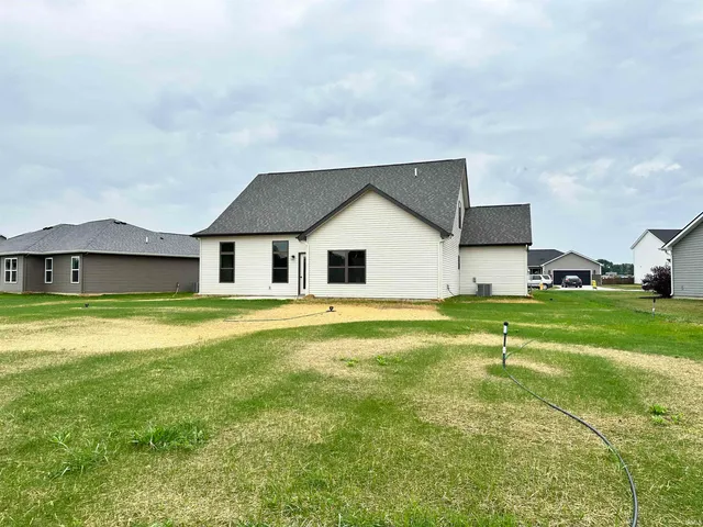 $394,900 | 1480 Monte Carlo Drive, Huntertown, IN 46748