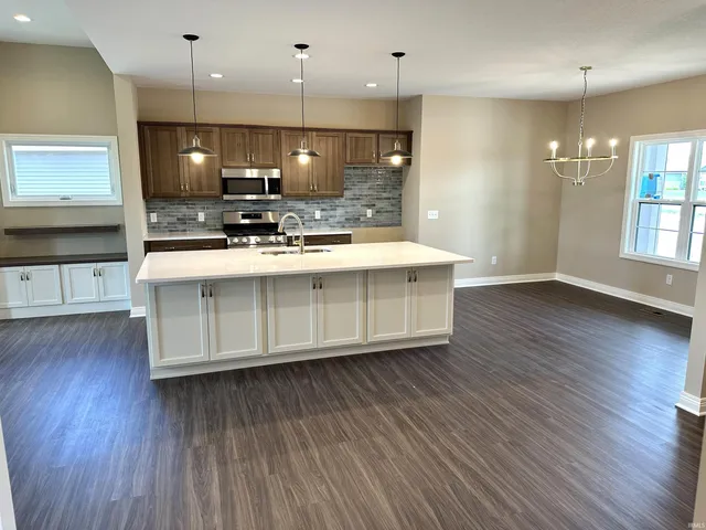 $394,900 | 1480 Monte Carlo Drive, Huntertown, IN 46748