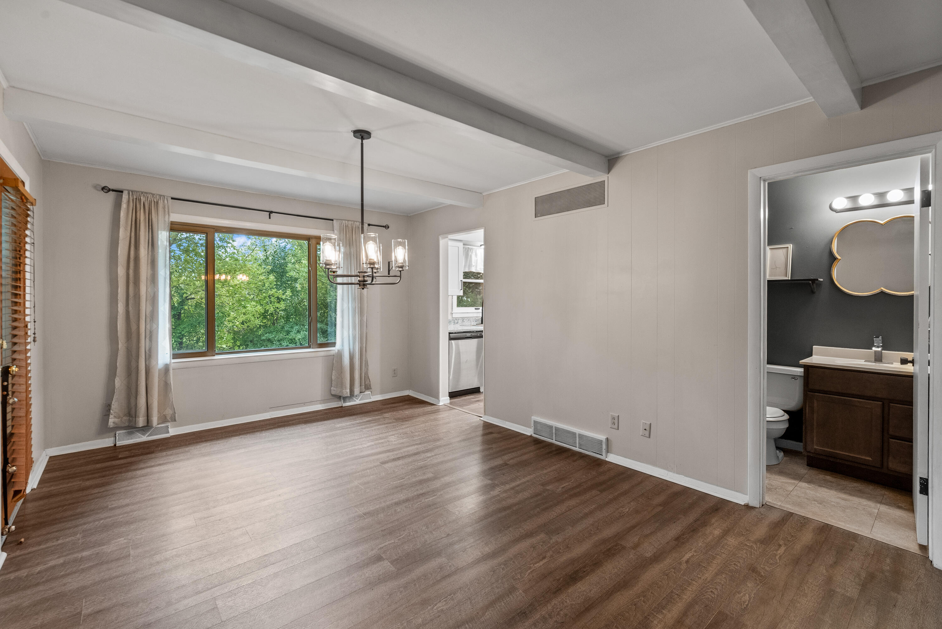 W174N9287 Joper Road Menomonee Falls, WI 53051 - Photo 15 of 31 W174N9287 Joper Rd-20